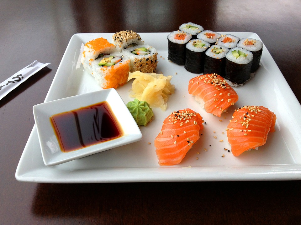 1560502962-sushi-599721-960-7201
